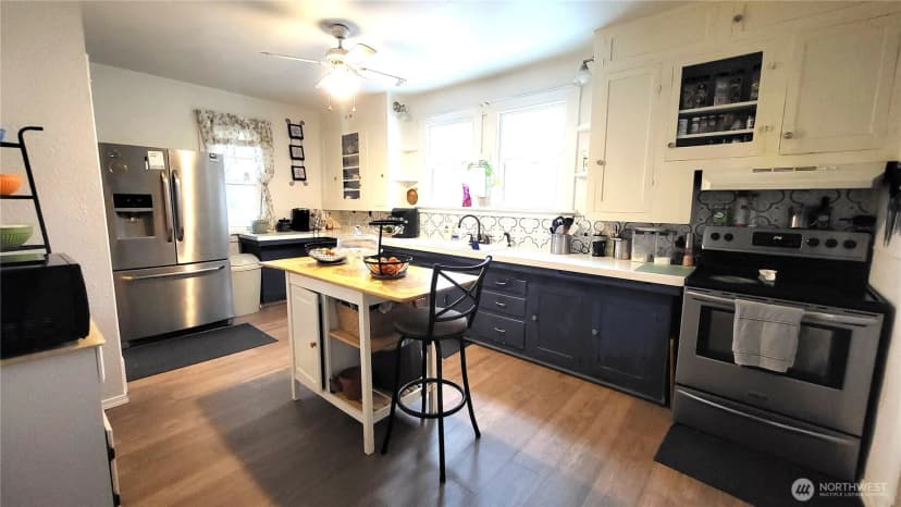 Property photo for 1113 S County Road, Warden photo 21