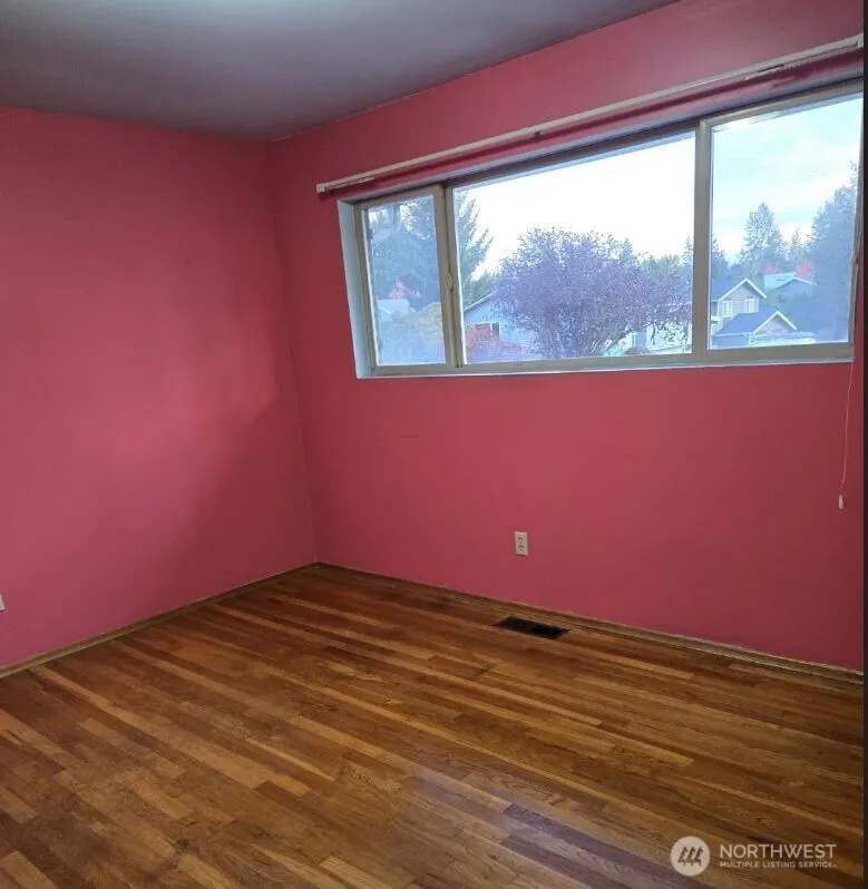 Property photo for 4316 Ne 10th Street, Renton photo 12