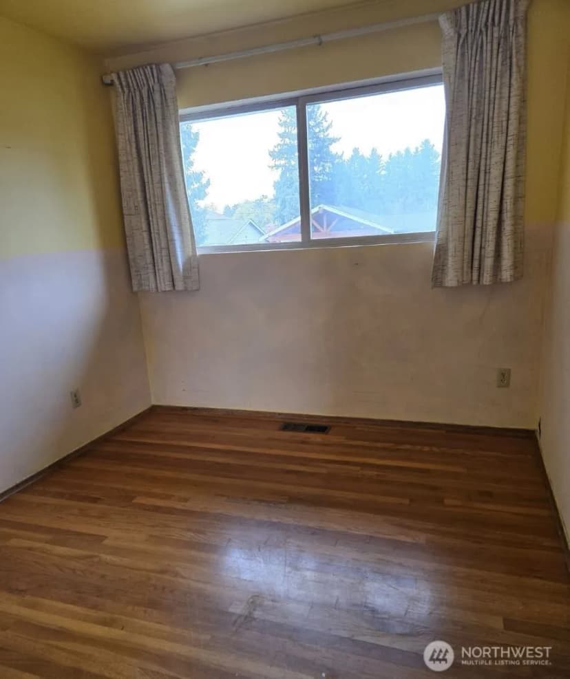 Property photo for 4316 Ne 10th Street, Renton photo 14