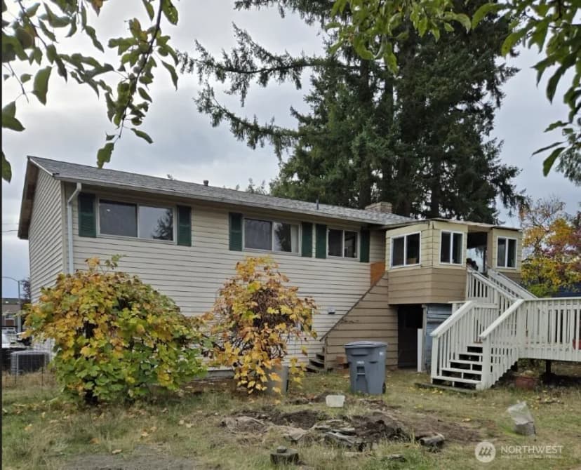 Property photo for 4316 Ne 10th Street, Renton photo 28