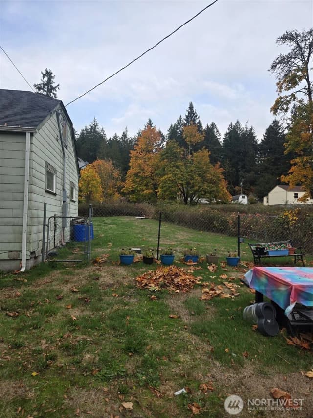 Property photo for 7610 Union Mills Road Se, Lacey photo 3