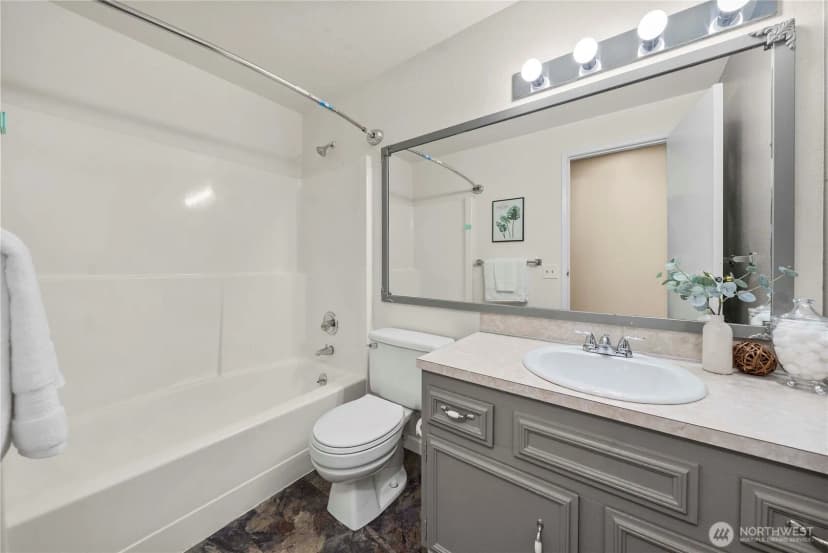 Property photo for 10316 Ne 202nd Street, Bothell photo 22