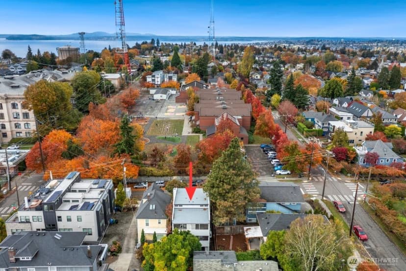 Property photo for 1514 Nob Hill Avenue N, Seattle photo 27
