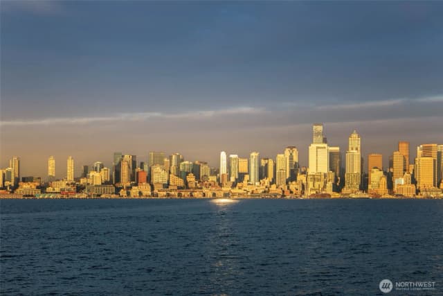 Property photo for 121 Stewart Street #3208, Seattle photo 4