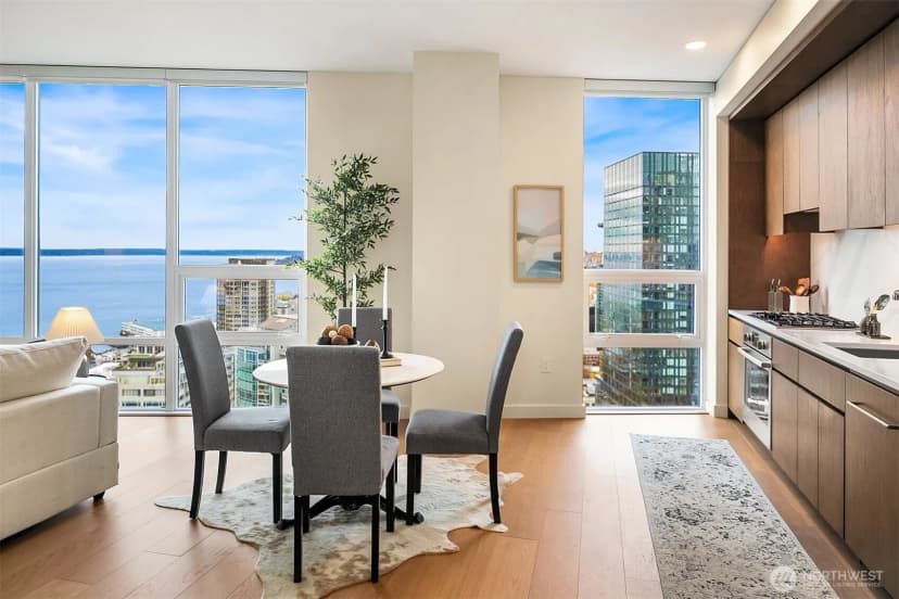 Property photo for 121 Stewart Street #3208, Seattle photo 8
