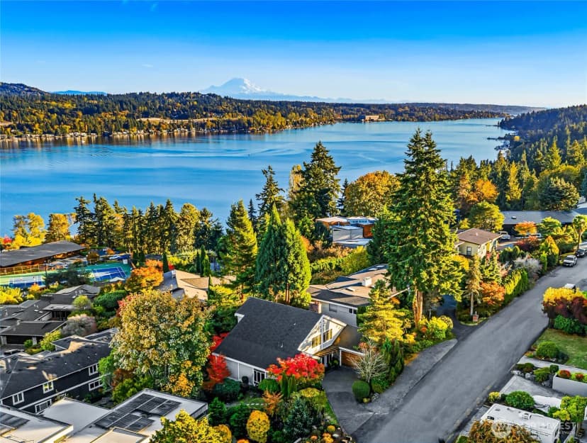 Property photo for 4222 Shoreclub Drive, Mercer Island photo 36