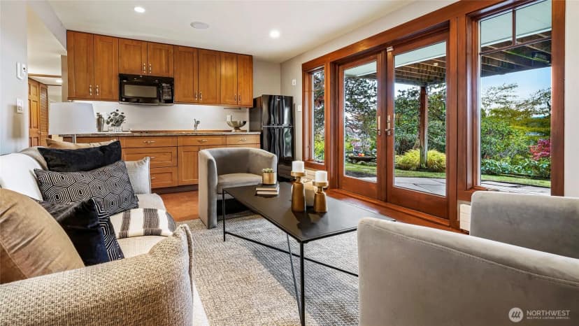 Property photo for 4222 Shoreclub Drive, Mercer Island photo 25