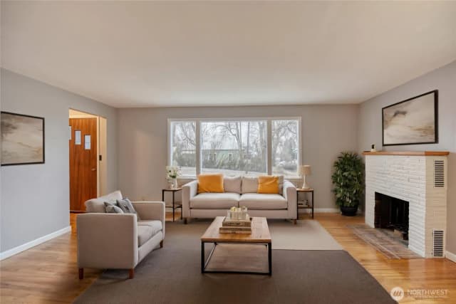Property photo for 403 W Chestnut Street, Almira photo 4