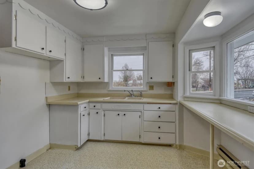 Property photo for 403 W Chestnut Street, Almira photo 8