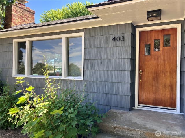 Property photo for 403 W Chestnut Street, Almira photo 2