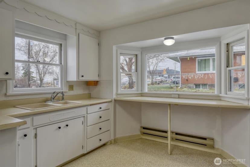 Property photo for 403 W Chestnut Street, Almira photo 10