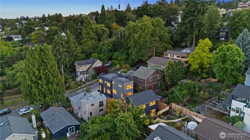 Property photo for 2618 E Roy Street, Seattle photo 38