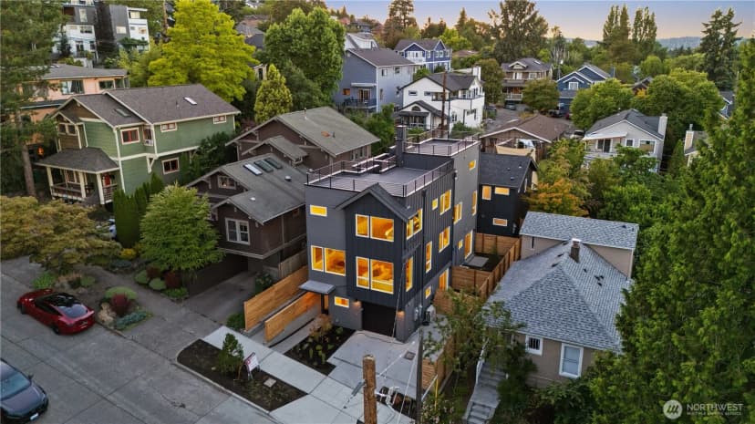 Property photo for 2618 E Roy Street, Seattle