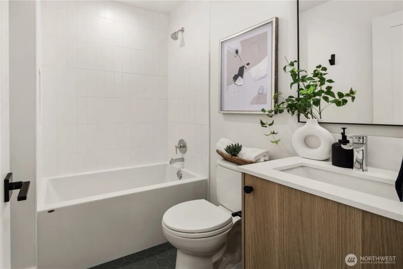 Property photo for 2618 E Roy Street, Seattle photo 25