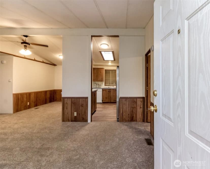 Property photo for 14118 72nd Street E, Sumner photo 3