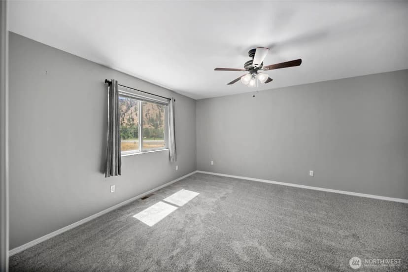 Property photo for 6132 Entiat River Road, Entiat photo 17