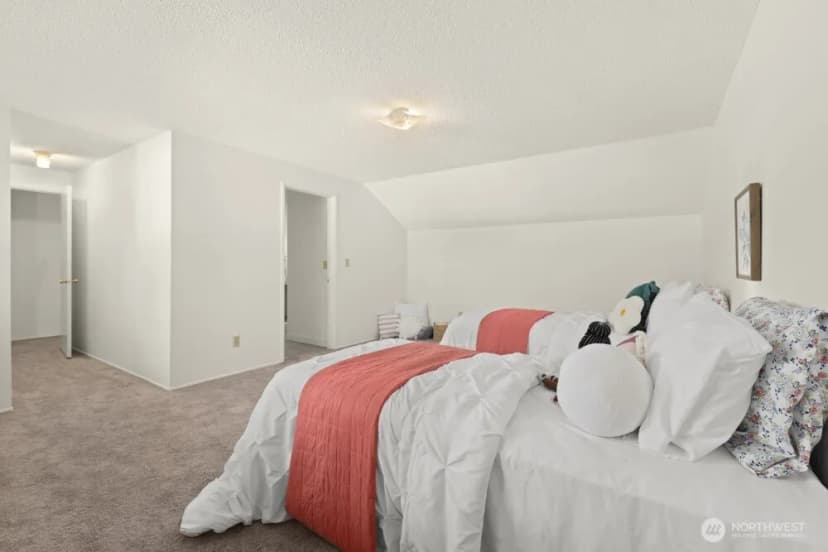 Property photo for 7607 Emerald Drive Sw, Lakewood photo 34