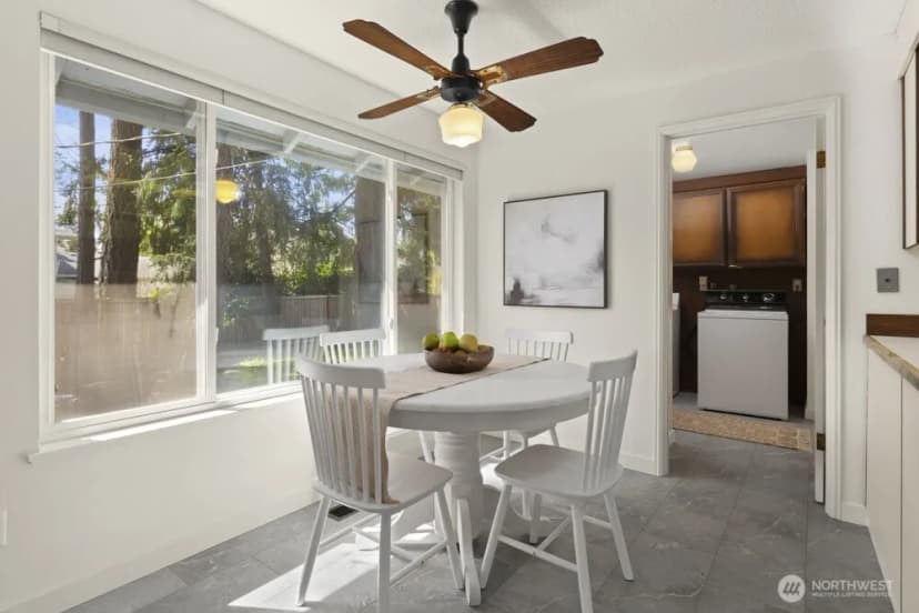 Property photo for 7607 Emerald Drive Sw, Lakewood photo 17