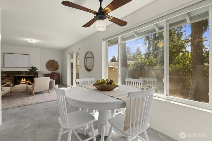 Property photo for 7607 Emerald Drive Sw, Lakewood photo 14
