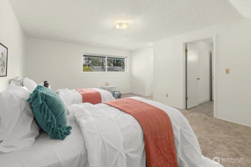 Property photo for 7607 Emerald Drive Sw, Lakewood photo 32