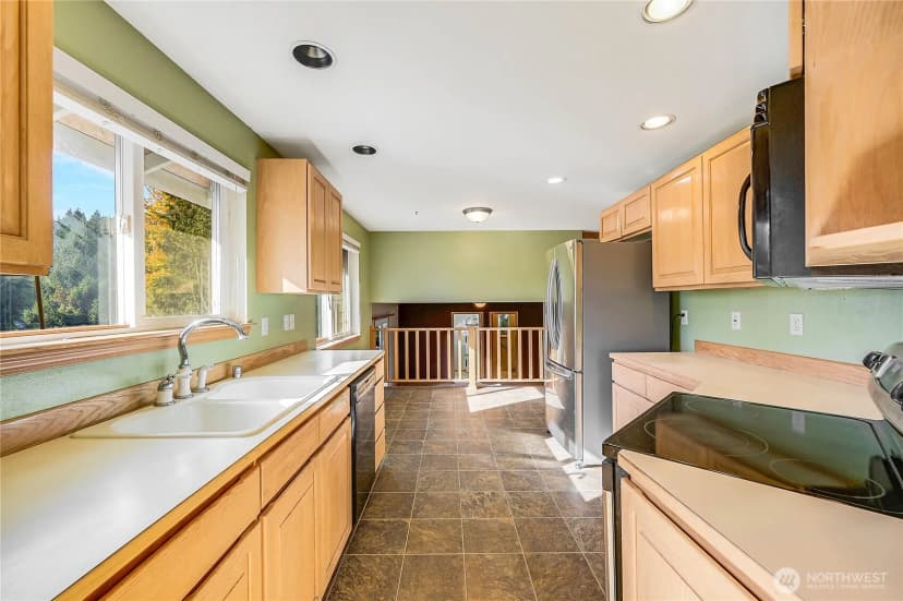 Property photo for 26239 Tuckerman Avenue Ne, Kingston photo 18