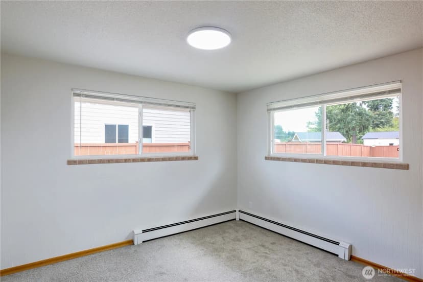 Property photo for 10510 33rd Street E, Edgewood photo 36