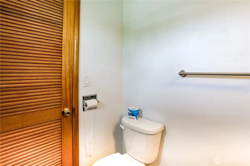 Property photo for 10510 33rd Street E, Edgewood photo 34