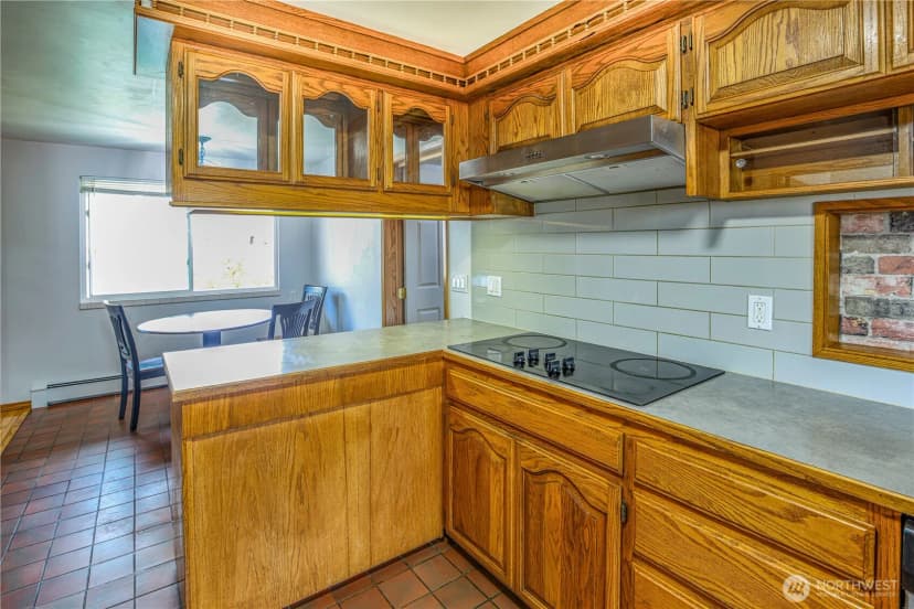 Property photo for 10510 33rd Street E, Edgewood photo 13