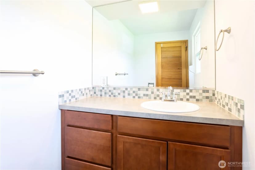 Property photo for 10510 33rd Street E, Edgewood photo 35