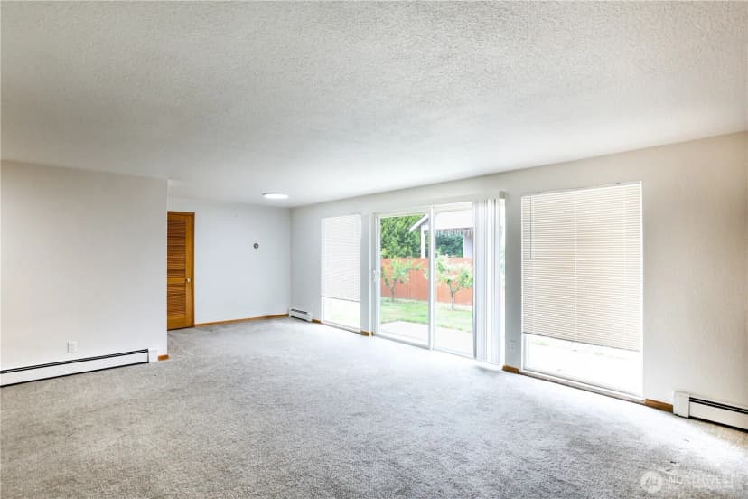 Property photo for 10510 33rd Street E, Edgewood photo 22