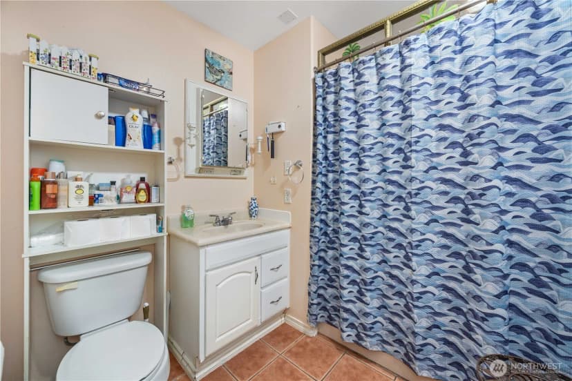 Property photo for 2044 W Woodin Avenue, Chelan photo 30