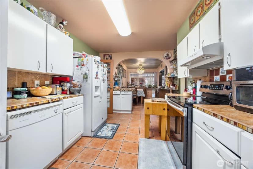 Property photo for 2044 W Woodin Avenue, Chelan photo 28