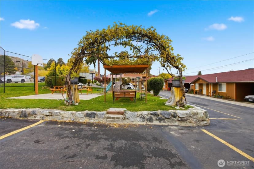 Property photo for 2044 W Woodin Avenue, Chelan photo 8