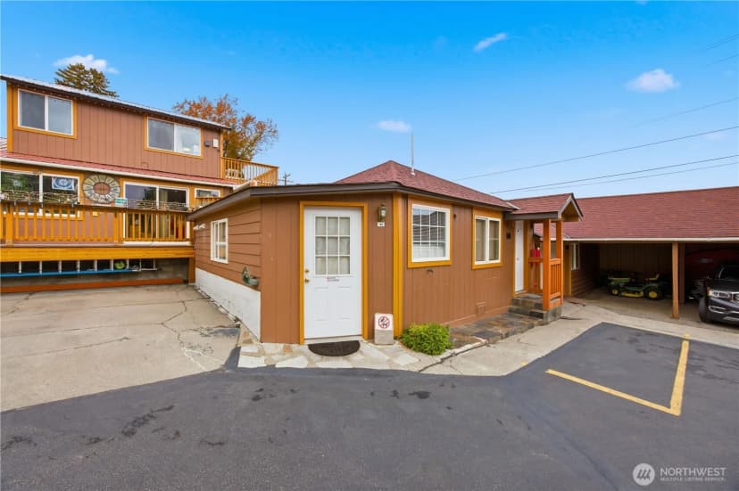 Property photo for 2044 W Woodin Avenue, Chelan photo 14