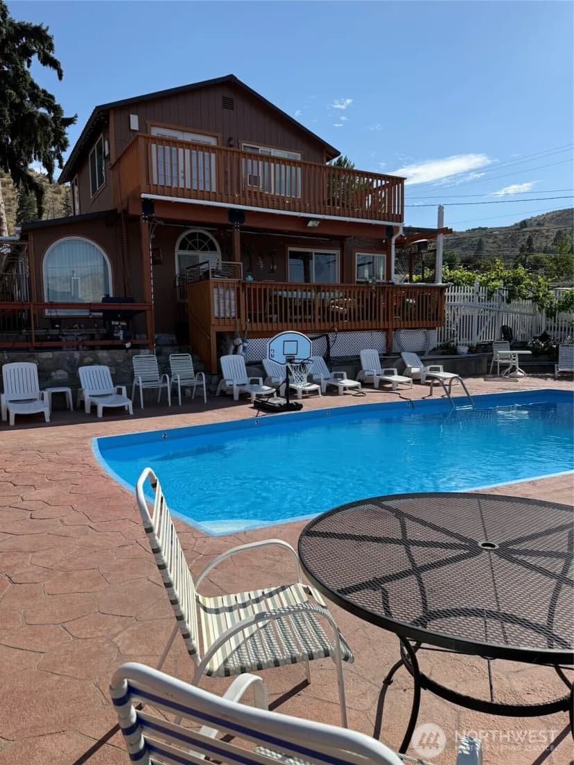 Property photo for 2044 W Woodin Avenue, Chelan photo 7