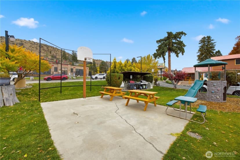 Property photo for 2044 W Woodin Avenue, Chelan photo 10