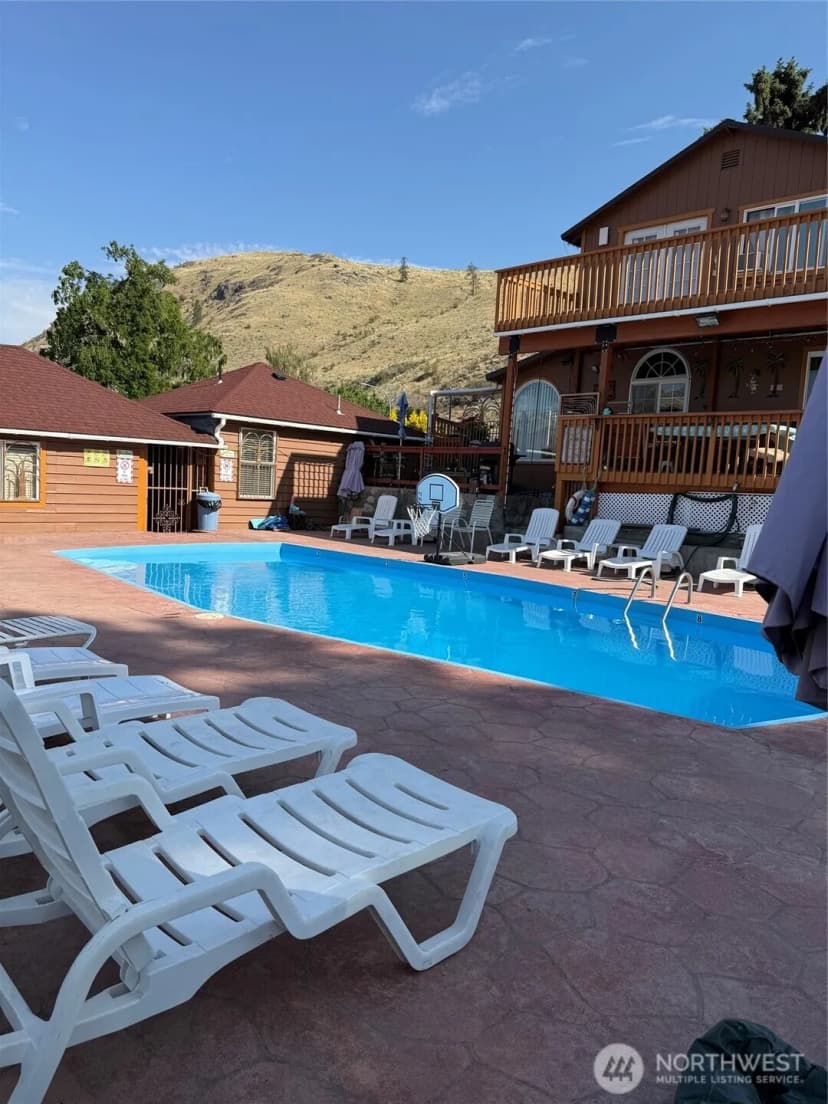 Property photo for 2044 W Woodin Avenue, Chelan photo 6