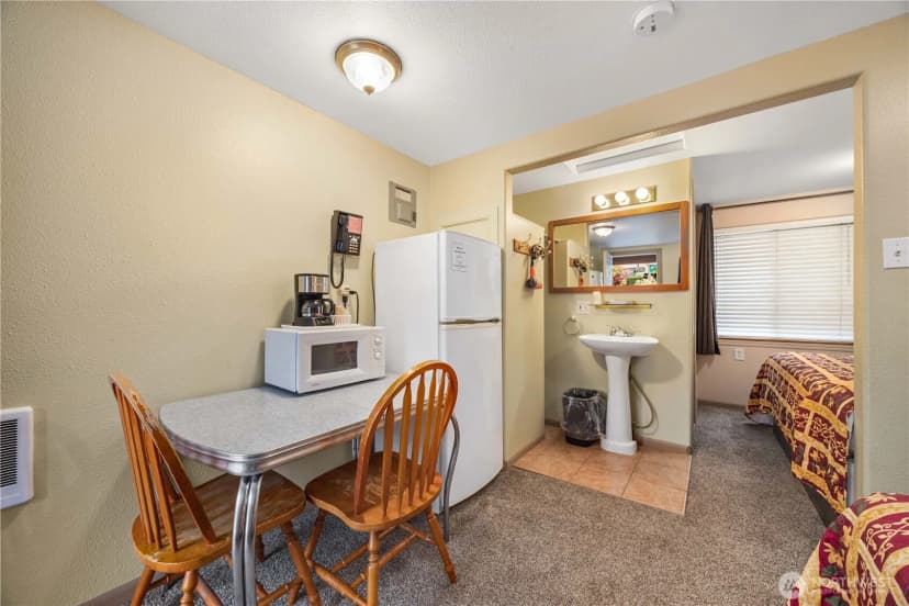 Property photo for 2044 W Woodin Avenue, Chelan photo 23