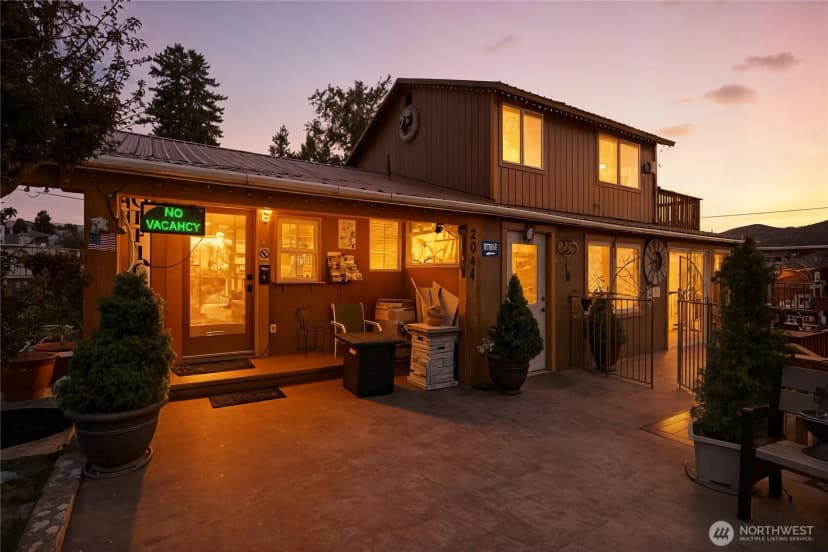 Property photo for 2044 W Woodin Avenue, Chelan photo 12