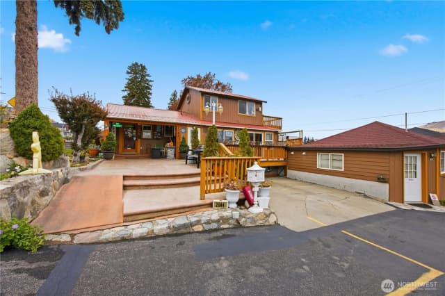 Property photo for 2044 W Woodin Avenue, Chelan photo 2