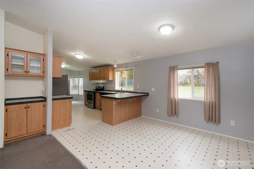 Property photo for 2826 E Myrtle Street, Port Angeles photo 6