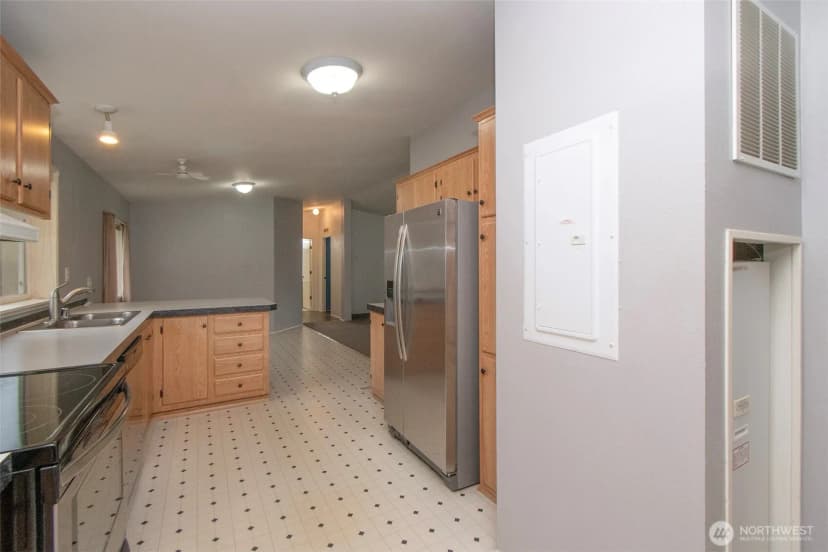 Property photo for 2826 E Myrtle Street, Port Angeles photo 9