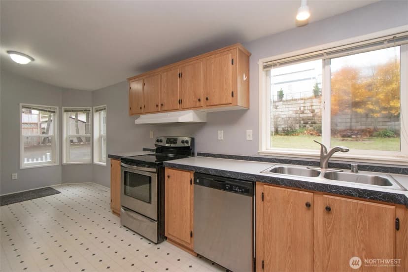 Property photo for 2826 E Myrtle Street, Port Angeles photo 12