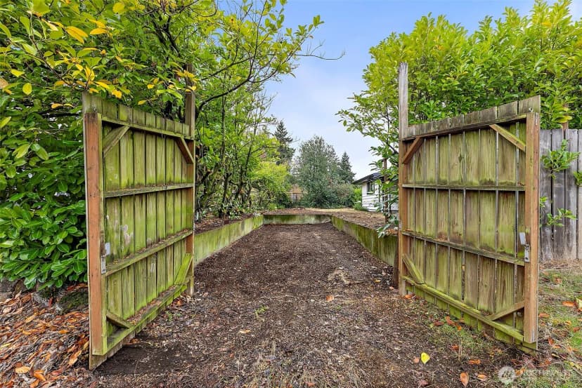 Property photo for 1602 114th Street S, Tacoma photo 29