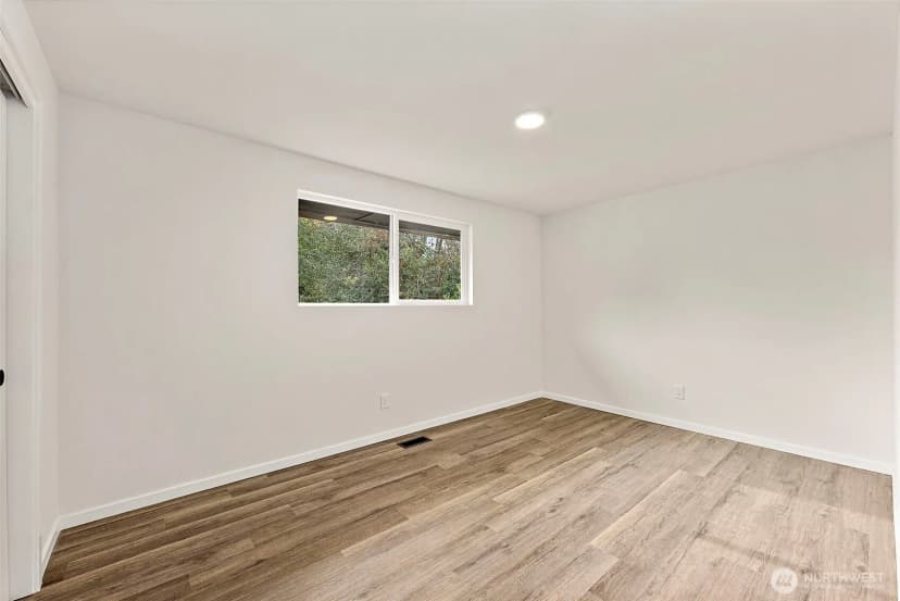 Property photo for 1602 114th Street S, Tacoma photo 23
