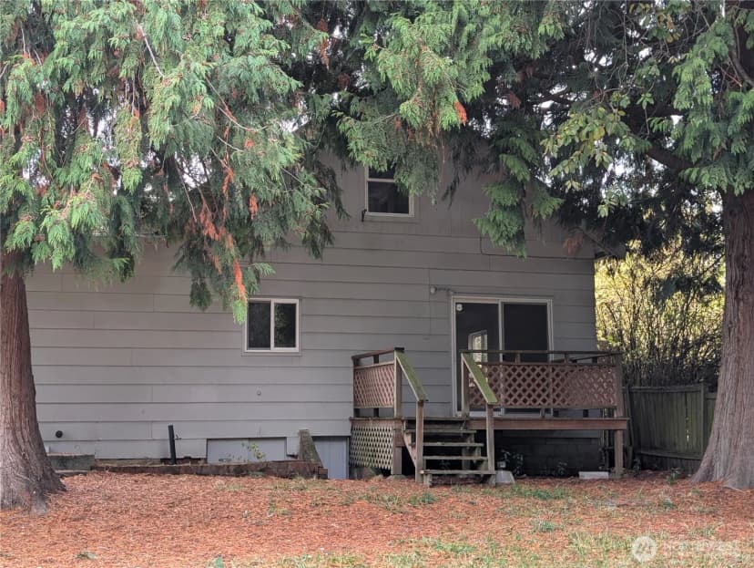 Property photo for 2111 5th Street Sw, Puyallup photo 26