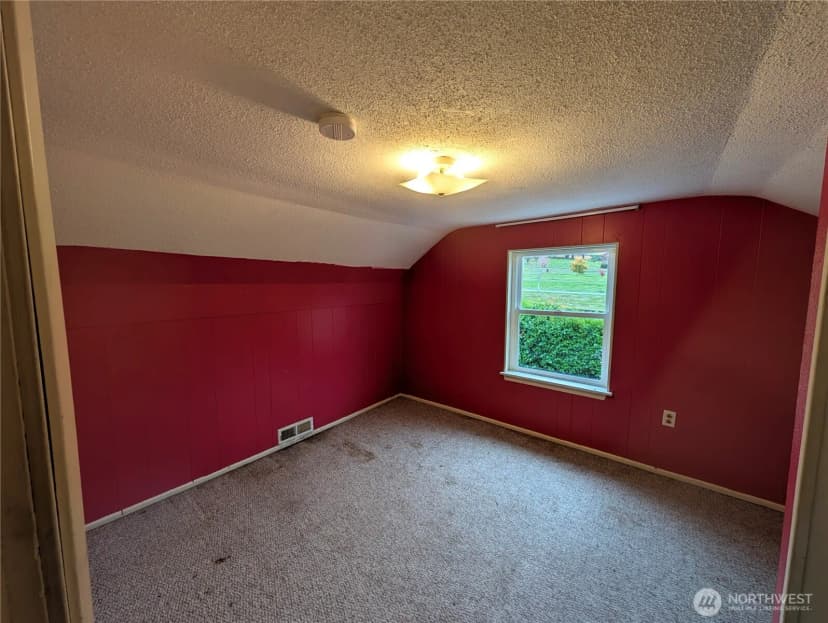 Property photo for 2111 5th Street Sw, Puyallup photo 18