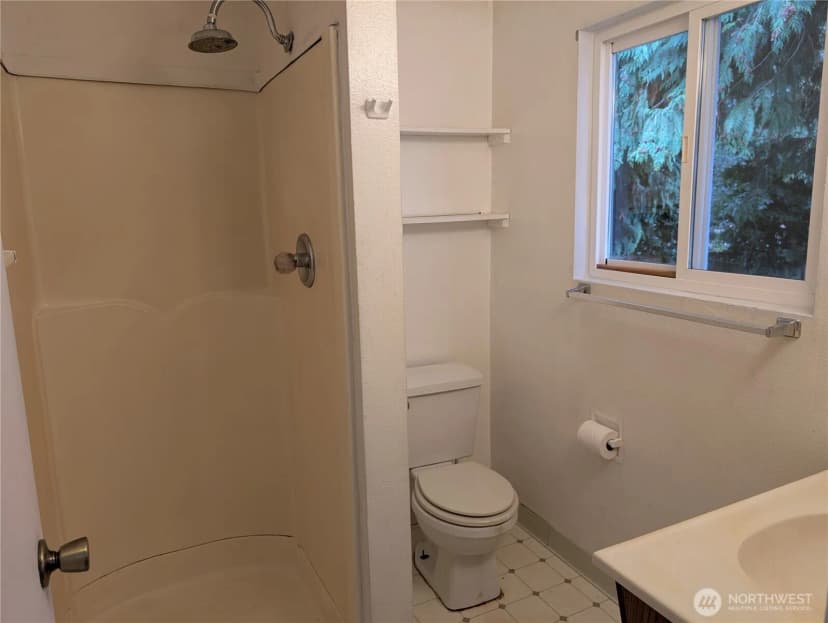Property photo for 2111 5th Street Sw, Puyallup photo 15