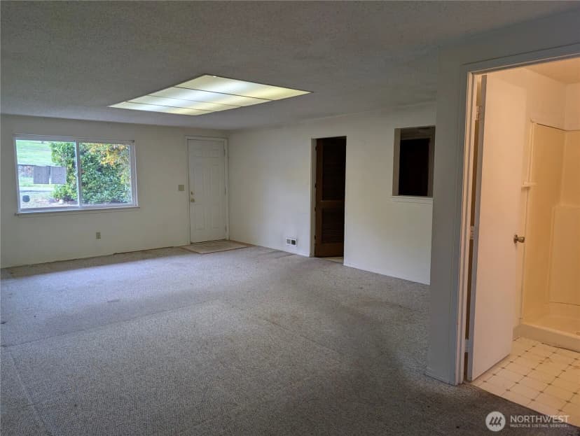 Property photo for 2111 5th Street Sw, Puyallup photo 14