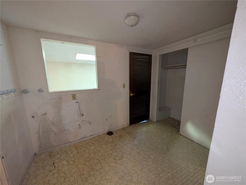 Property photo for 2111 5th Street Sw, Puyallup photo 21